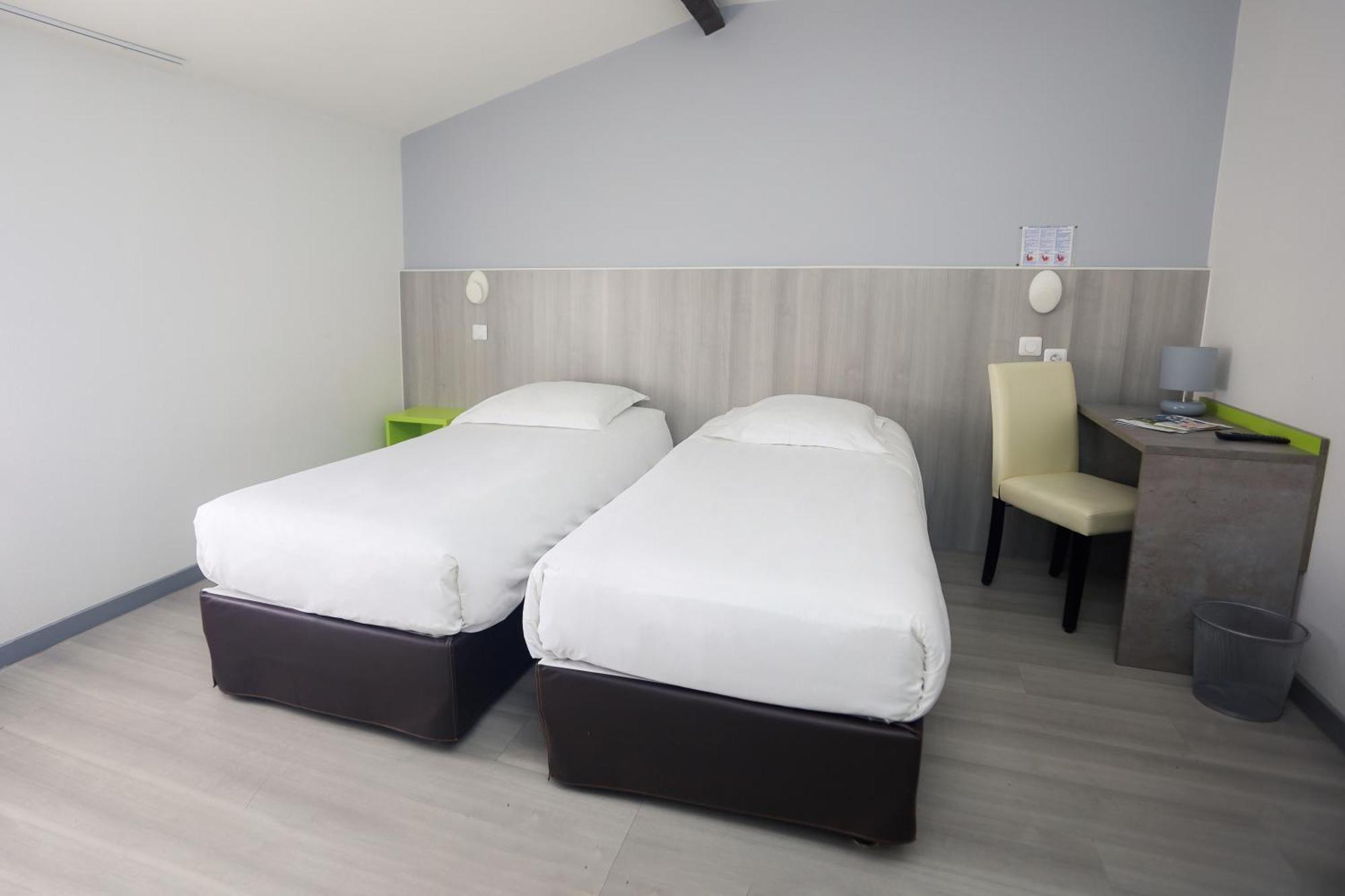 Hotel Le Cheval Blanc Saint-Maixent-lʼÉcole